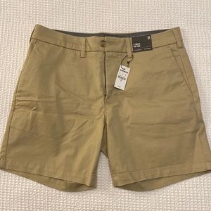 Express Hyper Stretch 6” inseam Khaki Shorts